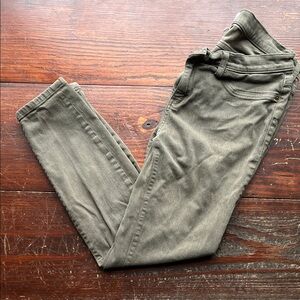 Lakeview Apparel Women's Skinny Jeans in Olive